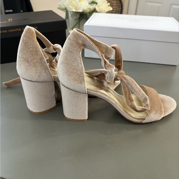 Forever Soles- Nude/Tan Velvet Sister Heels- Size 8 with lace up strap - Picture 4 of 7